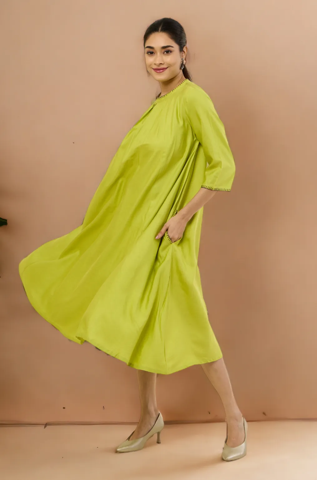 crew neck silk pleated dress - glinting lime & silk radiance