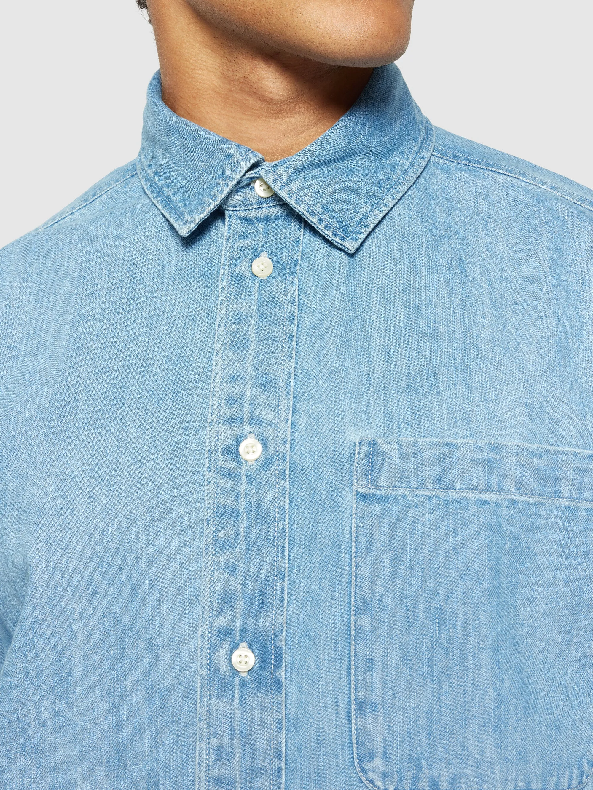 Loose denim shirt - GOTS/Vegan - Light Blue denim