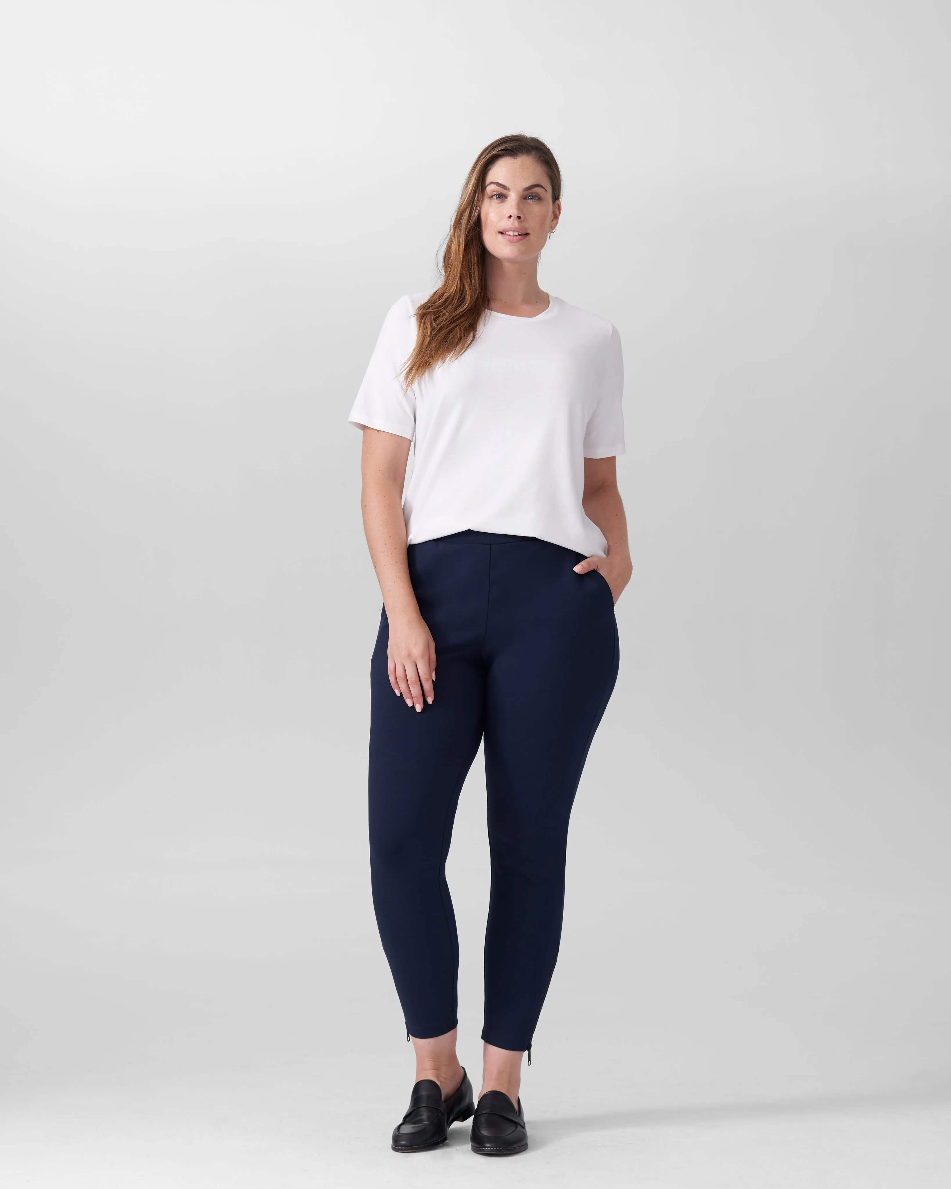 Moro Pocket Signature Ponte Pants - Navy